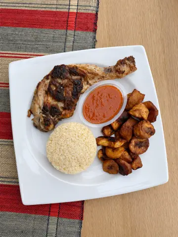 Attiéké au poulet avec allocos